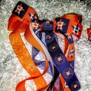 Custom bows for all ages